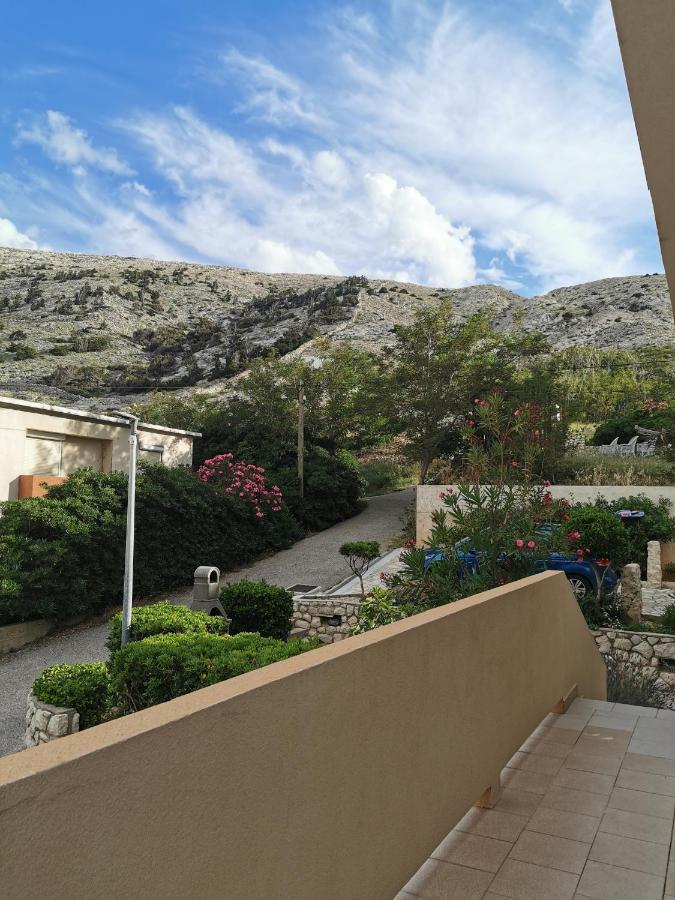 Apartments Lucia Pag Town Exterior foto